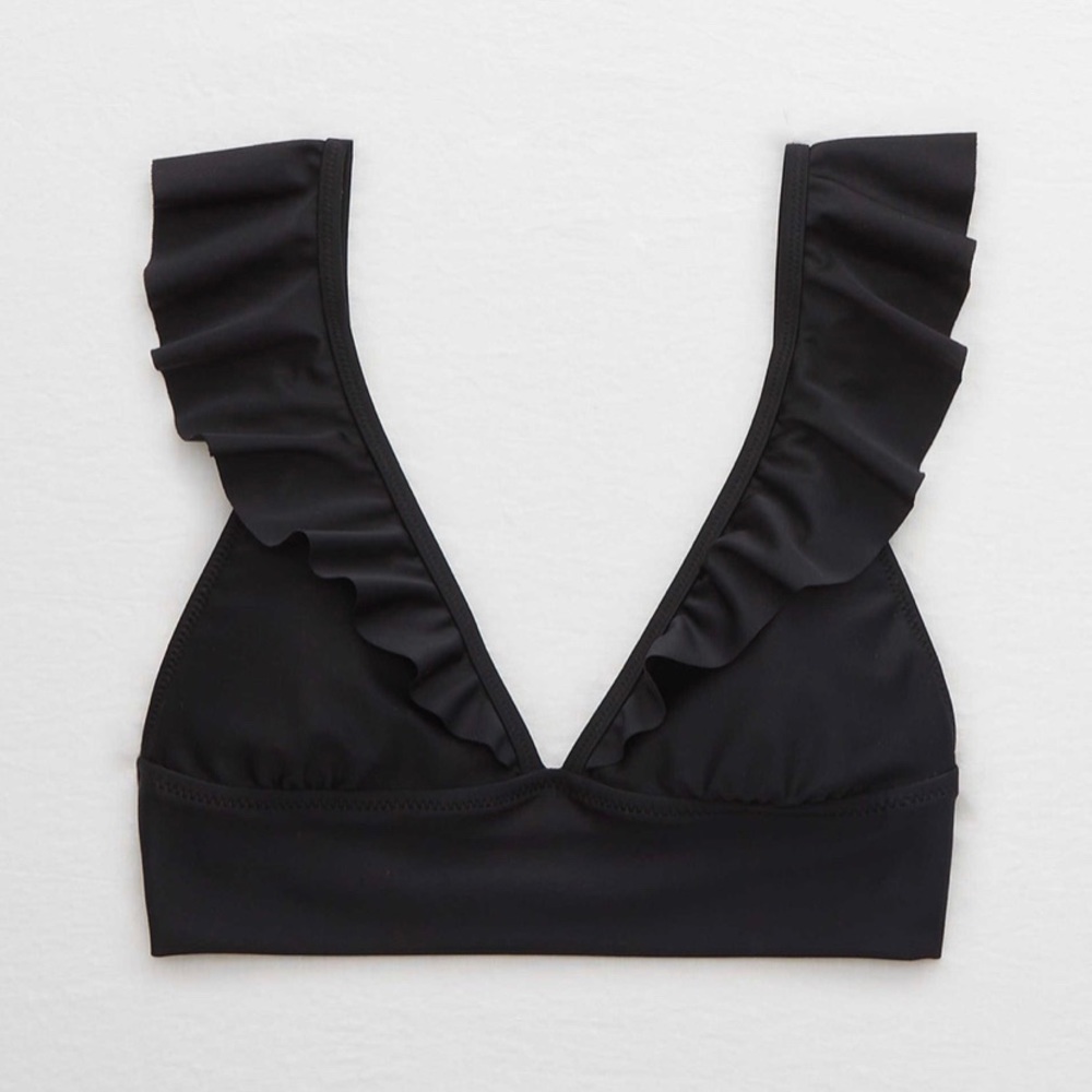 NWOT AERIE RUFFLE LONGLINE BIKINI TOP